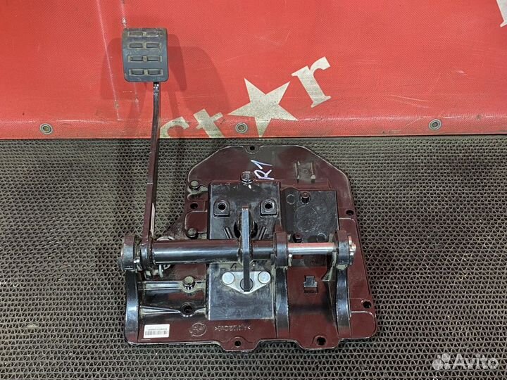 Блок педалей Renault T