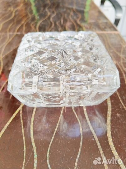 Шкатулка для украшений хрустальная