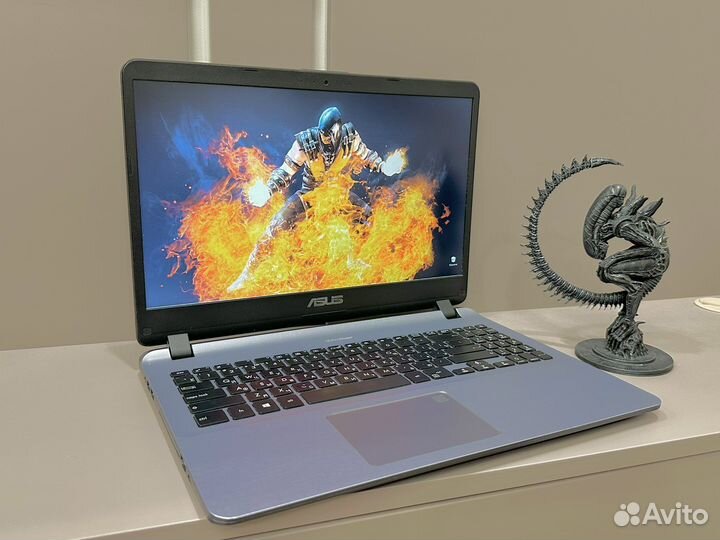 Asus i3 8gen/16gb/mx130/ssd+1tb/Full HD