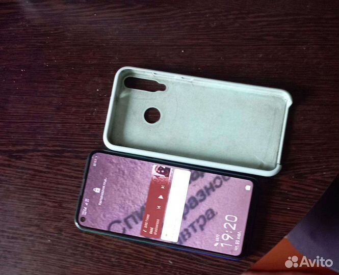 Мобильные телефоны