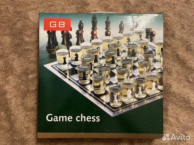 Игра: Подарочный набор Пьяные шахматы (Рюмки)