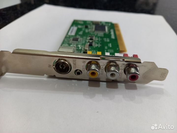 Тв-тюнер/устройство видеозахвата PCI