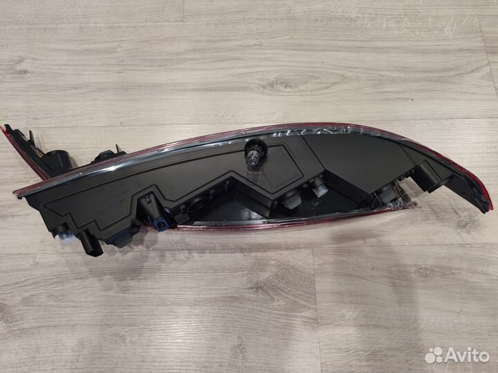 Audi Q5 FY фонарь заднего бампера