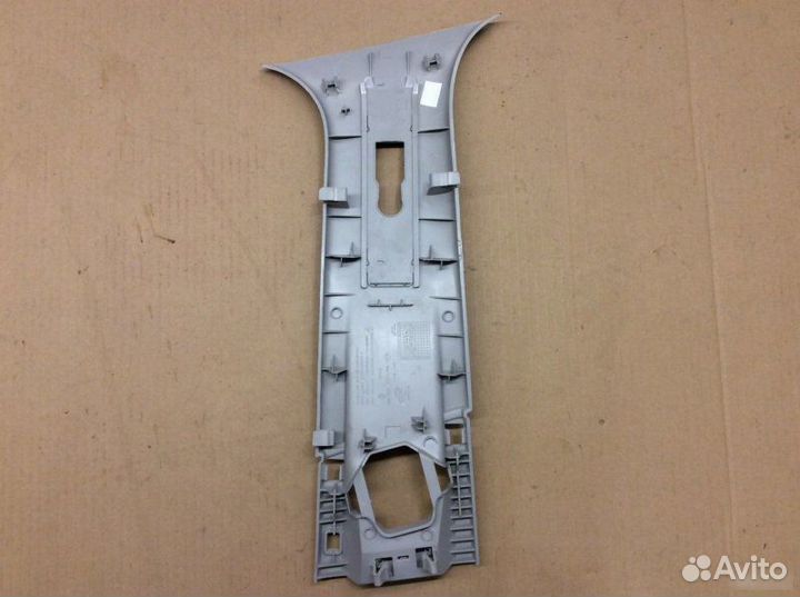 Обшивка стойки средней Renault Fluence 2010