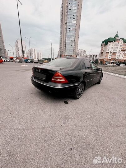 Mercedes-Benz C-класс 2.5 МТ, 2006, 2 250 км