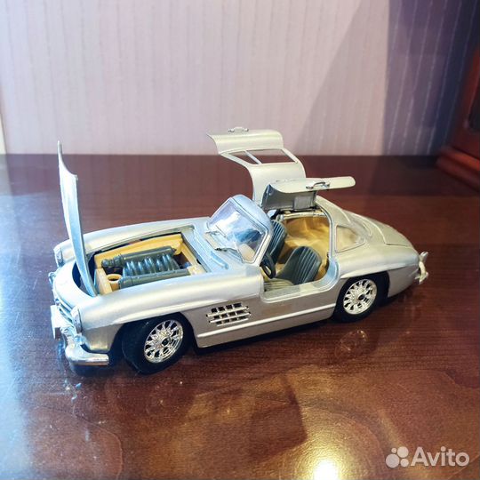 Модель Mercedes Benz 300SL (1954)