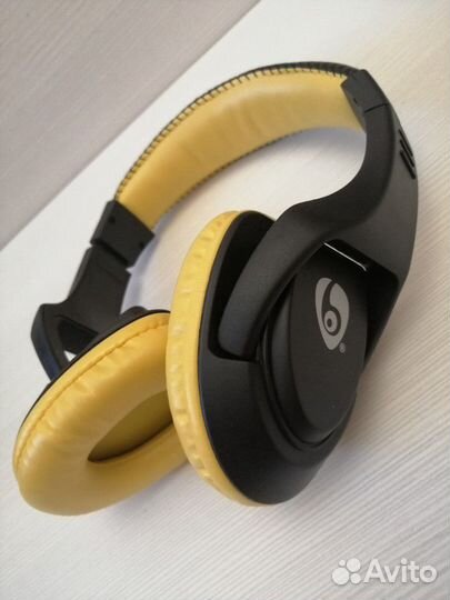 Беспроводные наушники bluetooth