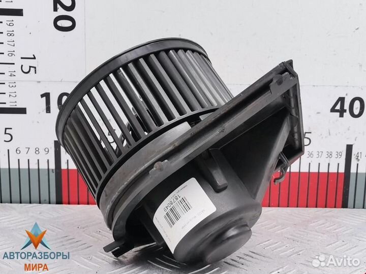 Моторчик печки Volkswagen Golf 3 2000 1J1819021C