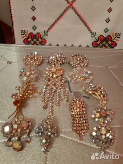 Винтажные броши Чехия Яблонекс