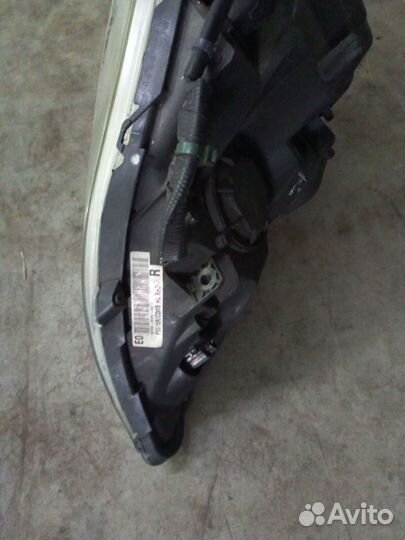 Фара галогеновая передняя правая Honda Cr-V RE