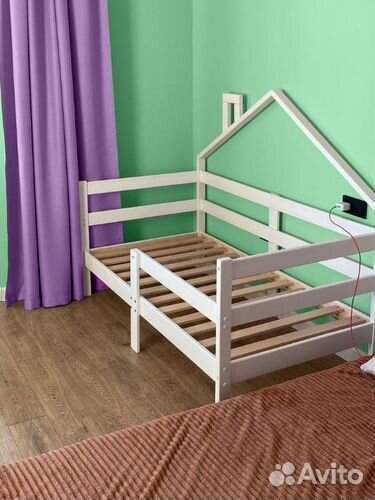 Кроватка Терем Инк из массива детская с бортиком