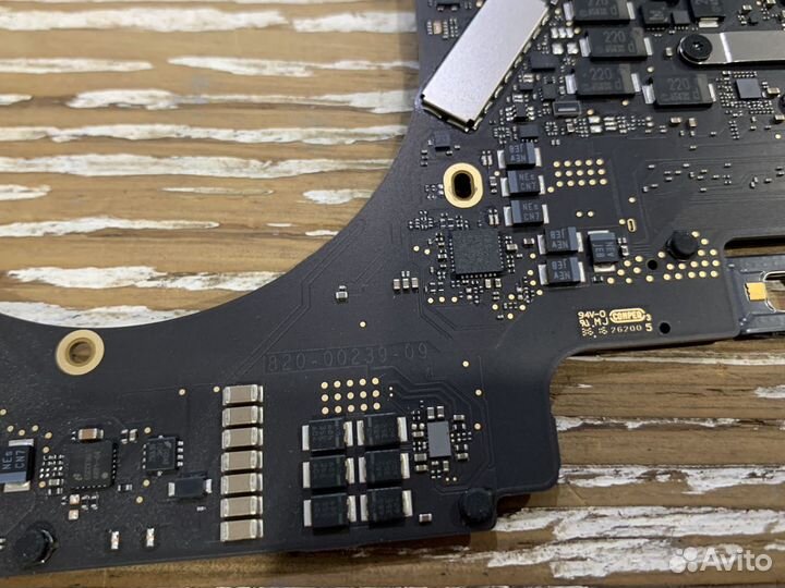 Плата Macbook Pro A1706 13