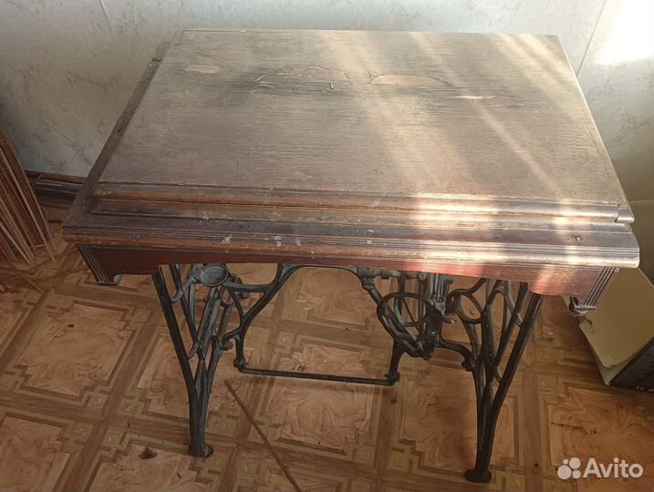 Немецкая старинная швейная машинка