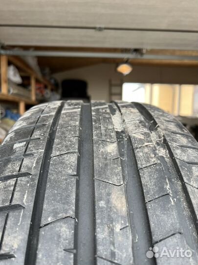 Pirelli P Zero 275/45 R20 и 305/40 R20 109Y