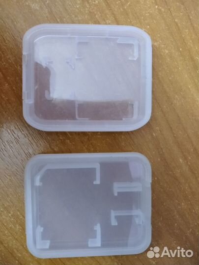 Контейнер для адаптеров MicroSD