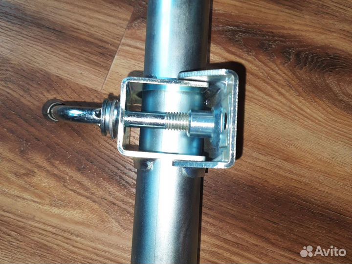 Опорная стойка новая