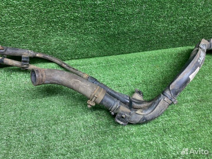 Заливная горловина бензобака Hyundai Solaris