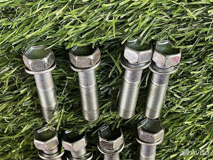 Болт АКПП Toyota Hiace/Regiusace KDH205 2kdftv