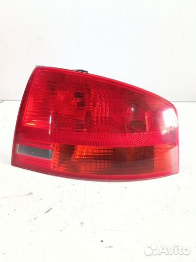 Фонарь задний правый для Audi A4 2006
