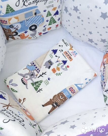 Бортики подушки в кроватку