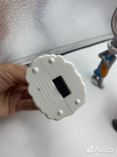 Игрушки из макдональдса космический джем