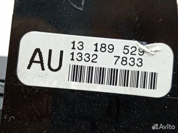 Кнопка аварийной сигнализации Opel Corsa 13189800