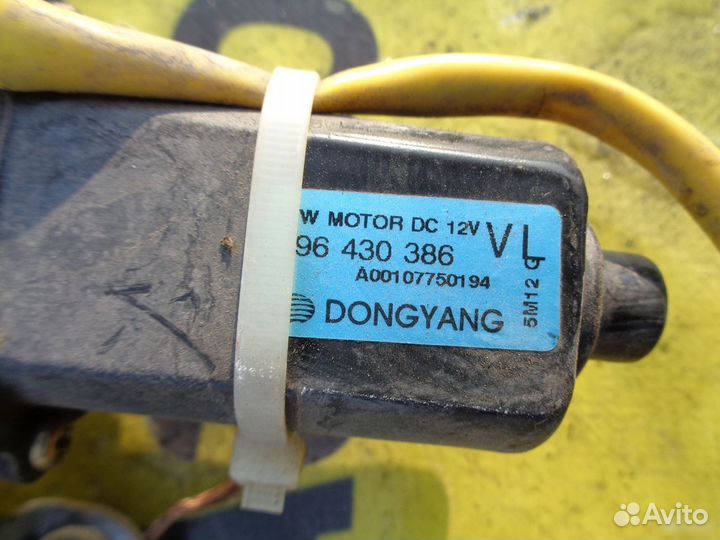 Стеклоподъемник передний правый Chevrolet Evanda