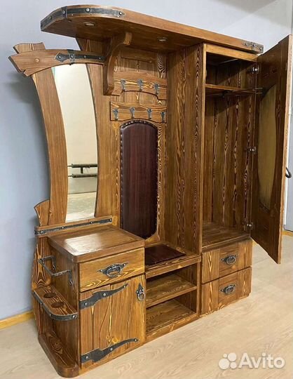 Кухни и шкафы из массива дерева