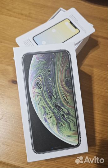 Коробка от iPhone XS