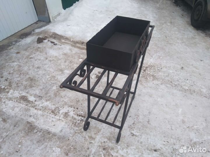 Мангал из холодной ковки