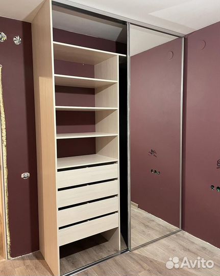 Шкаф в прихожую