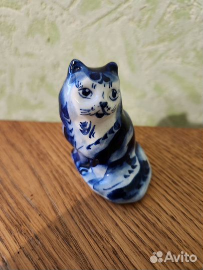 Фигурки животных гжель