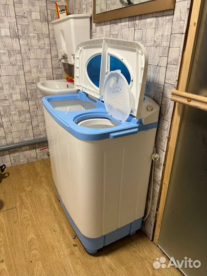 Активаторная стиральная машина Renova с отжимом