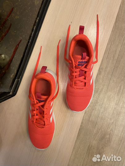 Кроссовки adidas