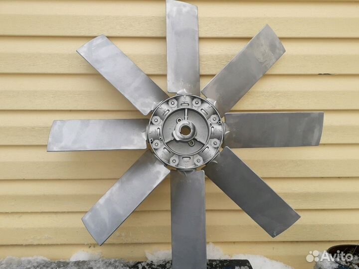 Вентилятор с двигателем для сушильной камеры