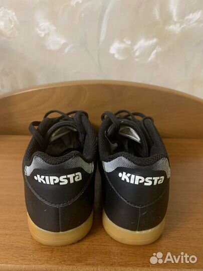 Бутсы спортивные