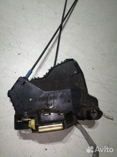 Замок двери Toyota Camry XV40