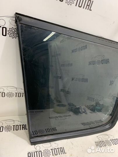 Стекло в крыло заднее левое Nissan X-Trail T30