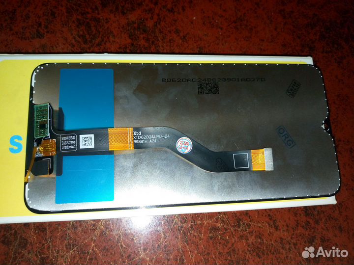 Дисплей с тачскрином