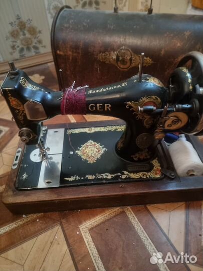 Швейная машина Singer