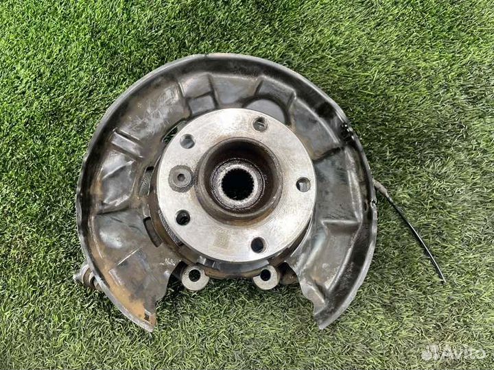 Кулак поворотный задний правый Bmw 3 F30 N47D20