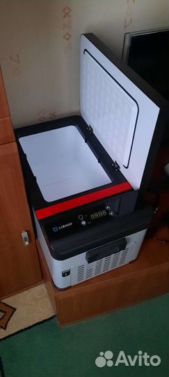 Автомобильный холодильник 12/24/220в Libhof Q-18