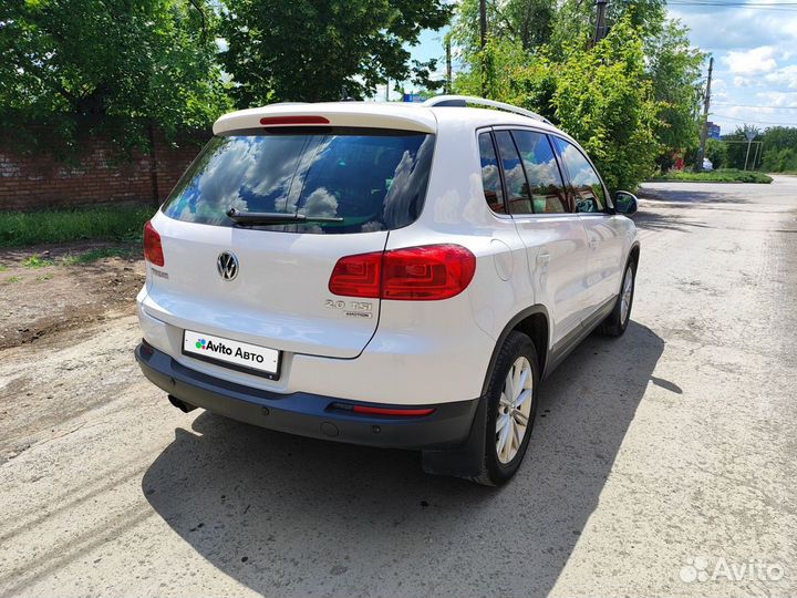 Volkswagen Tiguan 2.0 AT, 2011, 204 000 км