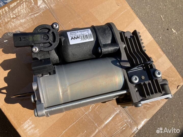Компрессор пневмоподвески AMK A19011 (новый)
