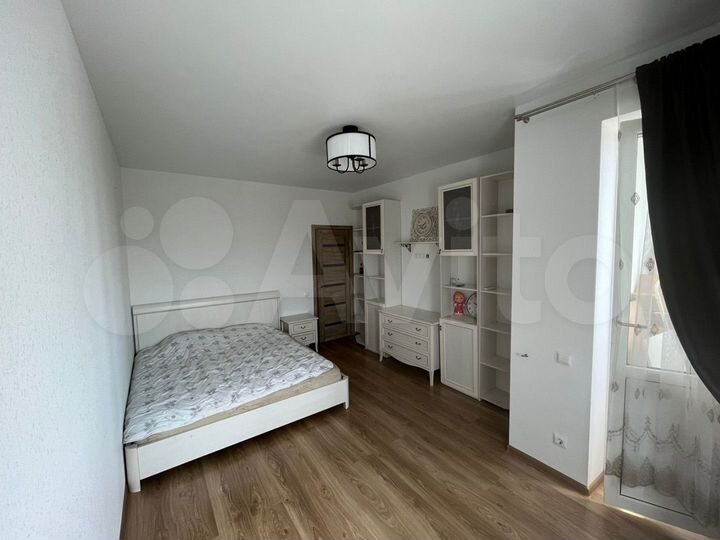 2-к. квартира, 70 м², 10/17 эт.