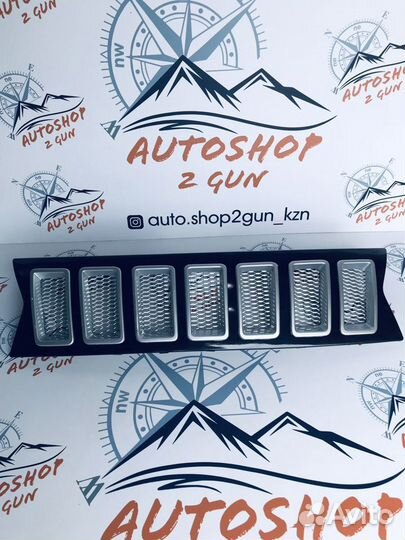 Решётка радиатора «Чероки» Рено Дастер (Ч.Жемчуг)