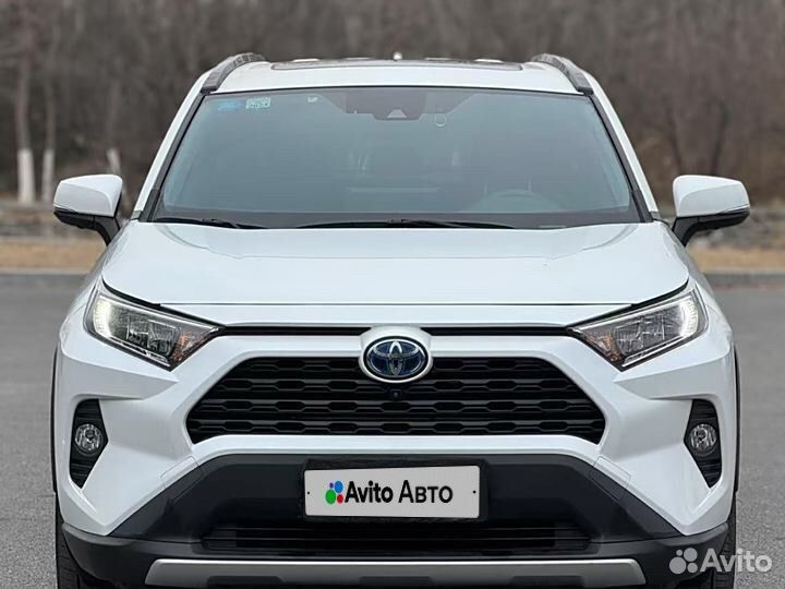 Toyota RAV4 2.5 CVT, 2021, 30 000 км