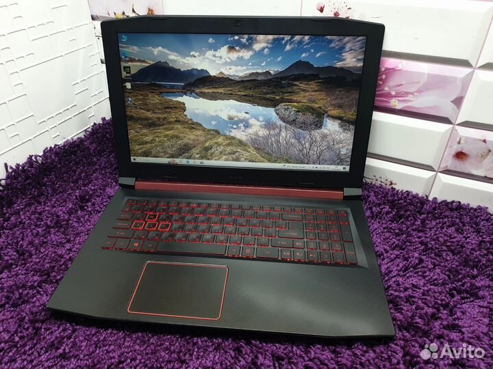 Acer nitro full HD i5 8 GeForce GTX1050 4gb