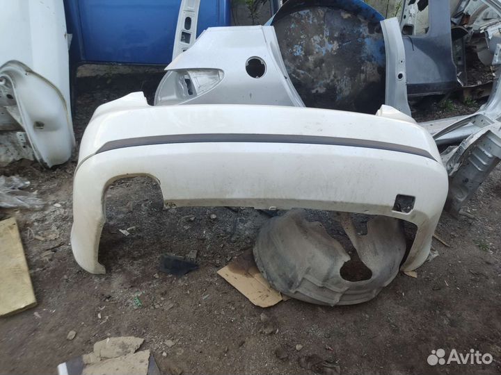 Бампер задний Volkswagen Jetta 5 Америка