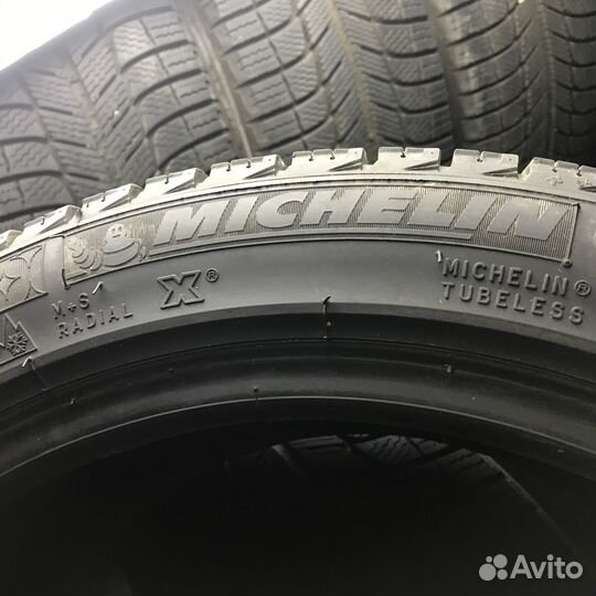 Michelin Latitude X-Ice 215/60 R16